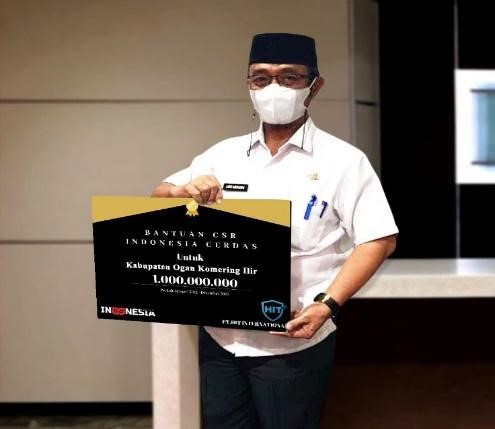 Pemberian bantuan license pembelajaran di Kabupaten Ogan Komering Ilir, Sumatera Selatan tahun 2025.